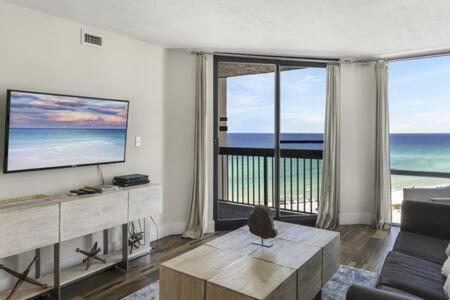 The Scallop By Brightwild-Beachfront Condo Destin Exteriör bild